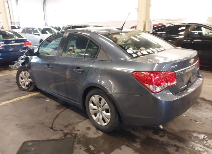 Photo 3 of 2014 Chevrolet Cruze LS AUTO (VIN 1G1PA5SG9E7133348)