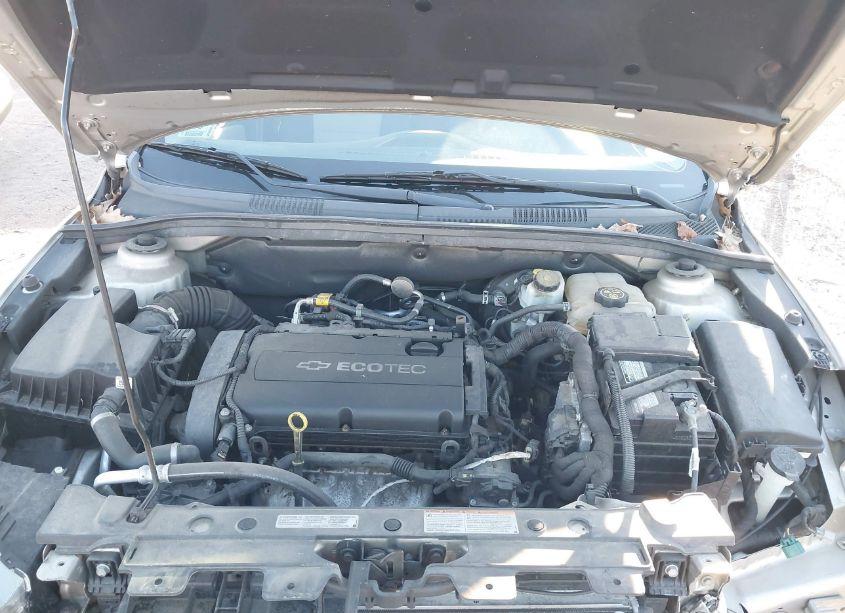 Photo 10 of 2014 Chevrolet Cruze LS AUTO (VIN 1G1PA5SG9E7267177)