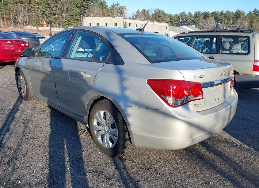 Photo 3 of 2014 Chevrolet Cruze LS AUTO (VIN 1G1PA5SG9E7267177)