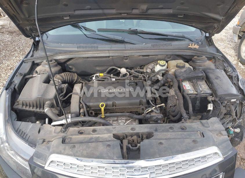 Photo 10 of 2014 Chevrolet Cruze LS AUTO (VIN 1G1PA5SG9E7425341)