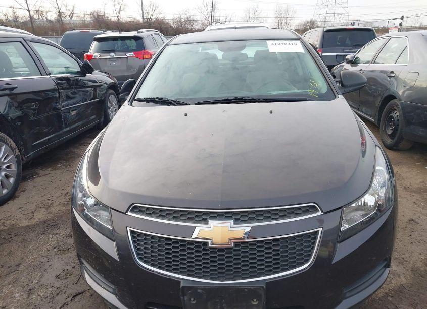 Photo 12 of 2014 Chevrolet Cruze LS AUTO (VIN 1G1PA5SG9E7462132)