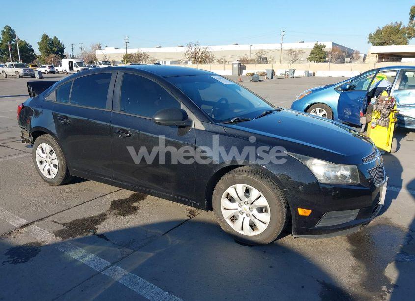 2014 Chevrolet Cruze LS AUTO (VIN 1G1PA5SG9E7468433) main photo