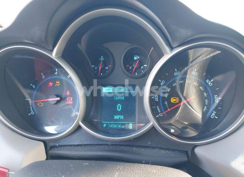 Photo 7 of 2014 Chevrolet Cruze LS AUTO (VIN 1G1PA5SG9E7468433)