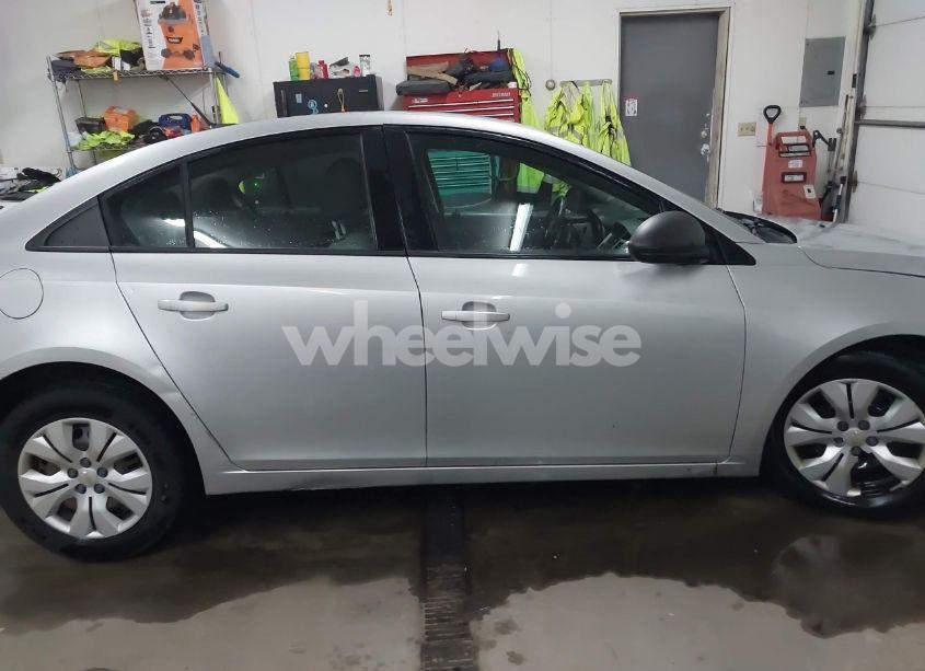 Photo 14 of 2013 Chevrolet Cruze LS AUTO (VIN 1G1PA5SGXD7237149)