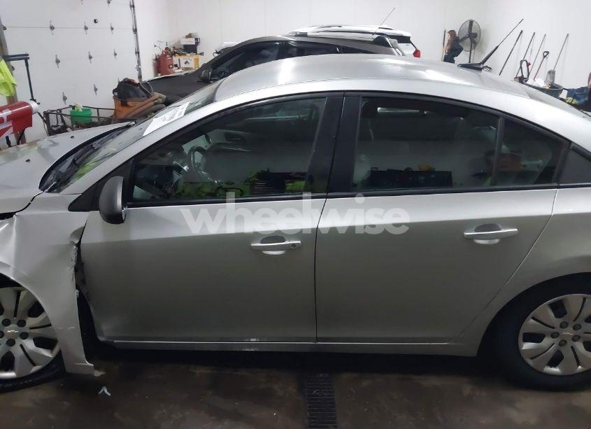 Photo 15 of 2013 Chevrolet Cruze LS AUTO (VIN 1G1PA5SGXD7237149)