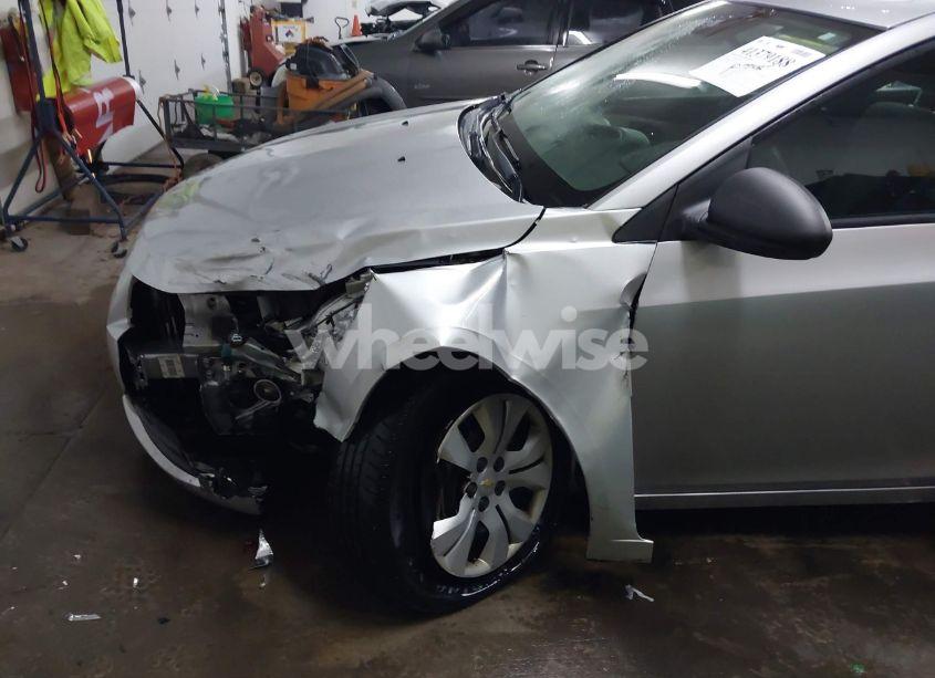 Photo 19 of 2013 Chevrolet Cruze LS AUTO (VIN 1G1PA5SGXD7237149)