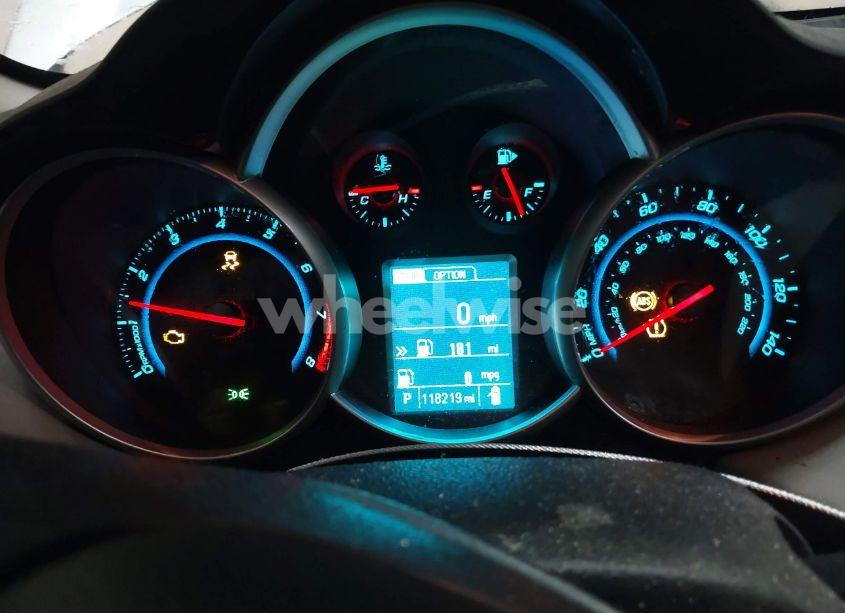 Photo 7 of 2013 Chevrolet Cruze LS AUTO (VIN 1G1PA5SGXD7237149)