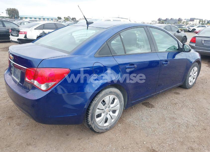 Photo 4 of 2013 Chevrolet Cruze LS AUTO (VIN 1G1PA5SGXD7245817)