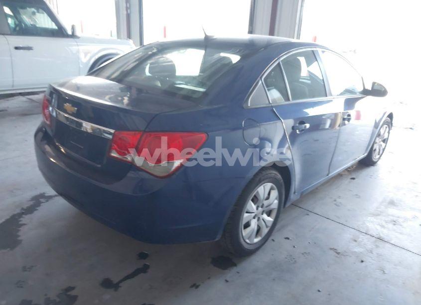Photo 4 of 2013 Chevrolet Cruze LS AUTO (VIN 1G1PA5SGXD7263024)