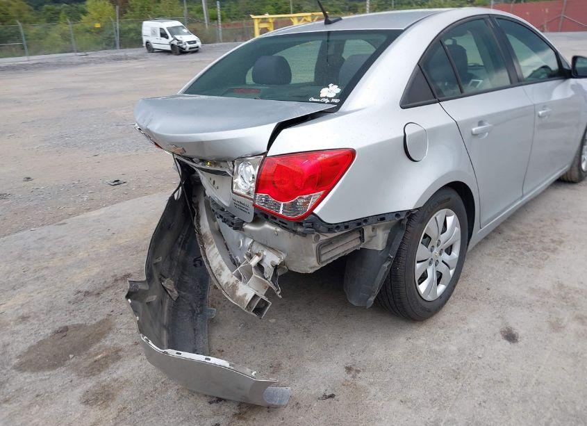 Photo 16 of 2013 Chevrolet Cruze LS AUTO (VIN 1G1PA5SGXD7303442)