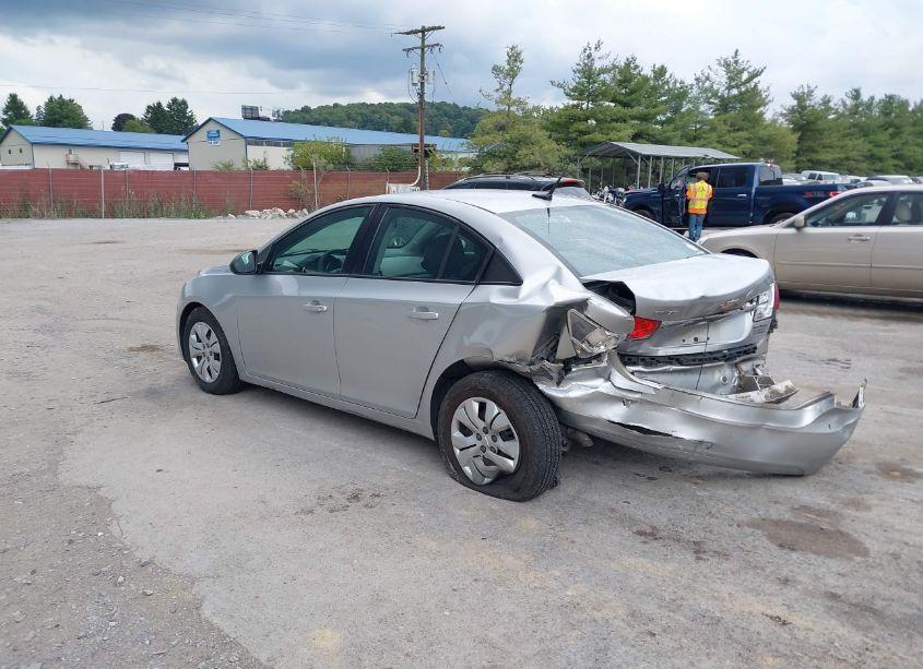 Photo 3 of 2013 Chevrolet Cruze LS AUTO (VIN 1G1PA5SGXD7303442)