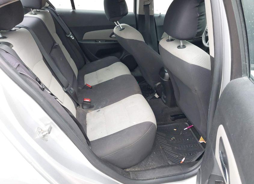 Photo 8 of 2013 Chevrolet Cruze LS AUTO (VIN 1G1PA5SGXD7303442)