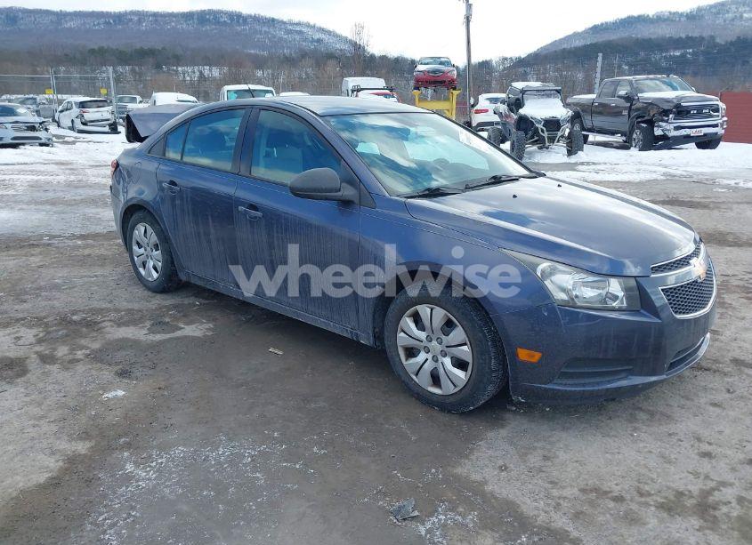 2013 Chevrolet Cruze LS AUTO (VIN 1G1PA5SGXD7307913) main photo