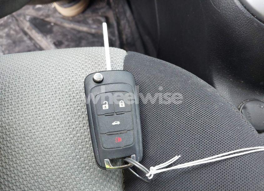 Photo 11 of 2013 Chevrolet Cruze LS AUTO (VIN 1G1PA5SGXD7307913)