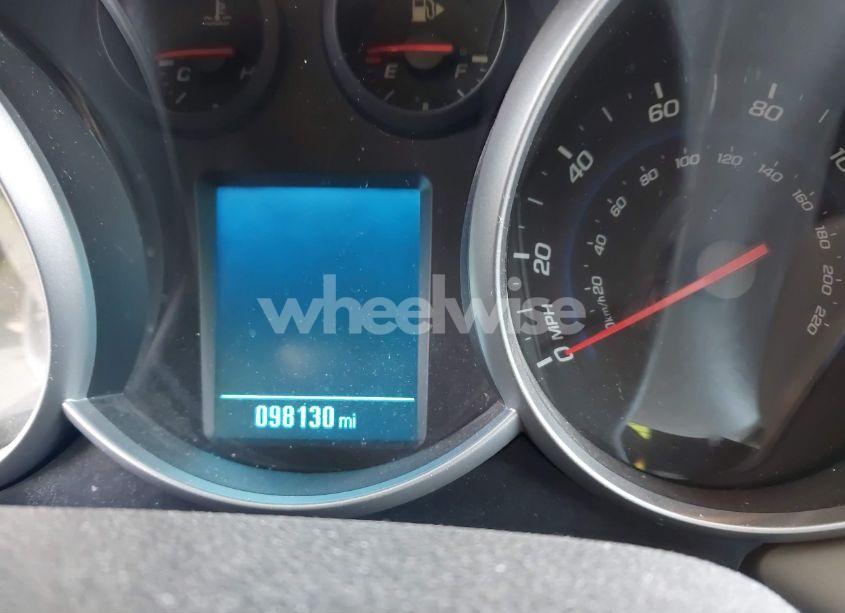 Photo 7 of 2013 Chevrolet Cruze LS AUTO (VIN 1G1PA5SGXD7315395)