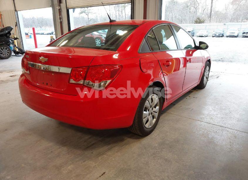 Photo 4 of 2014 Chevrolet Cruze LS AUTO (VIN 1G1PA5SGXE7118955)