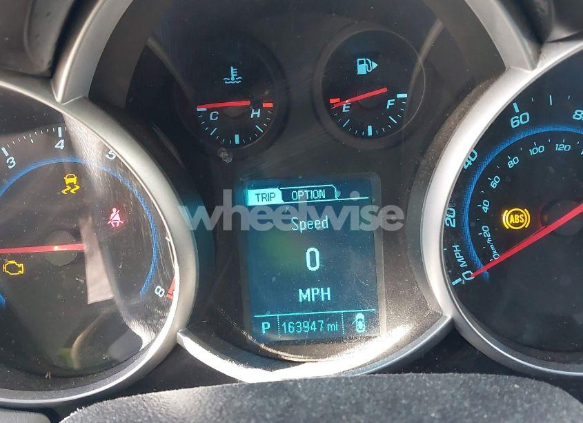 Photo 7 of 2014 Chevrolet Cruze LS AUTO (VIN 1G1PA5SGXE7195888)