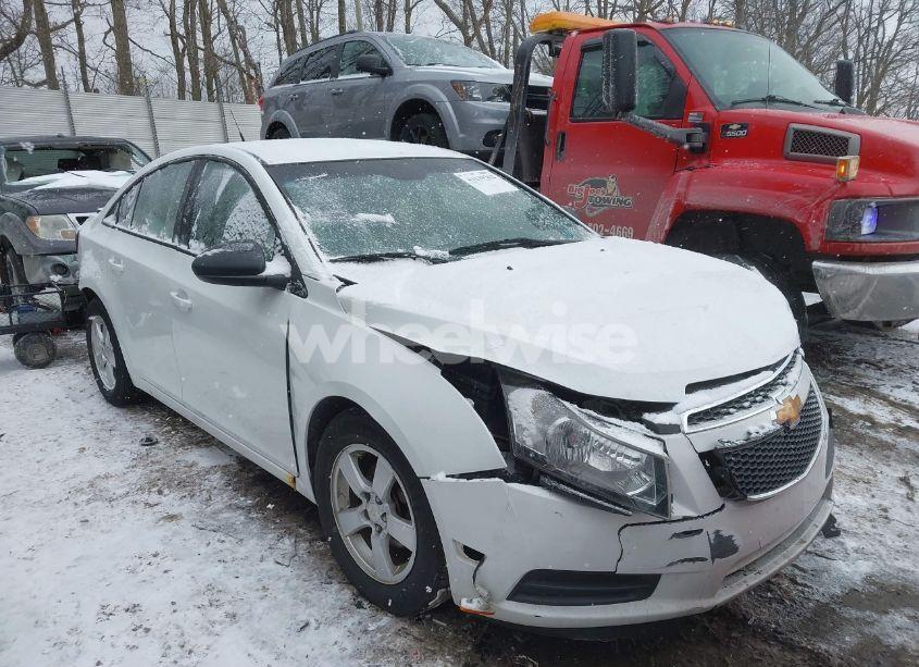2014 Chevrolet Cruze LS AUTO (VIN 1G1PA5SGXE7224273) main photo