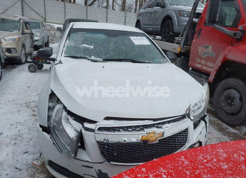 Photo 13 of 2014 Chevrolet Cruze LS AUTO (VIN 1G1PA5SGXE7224273)