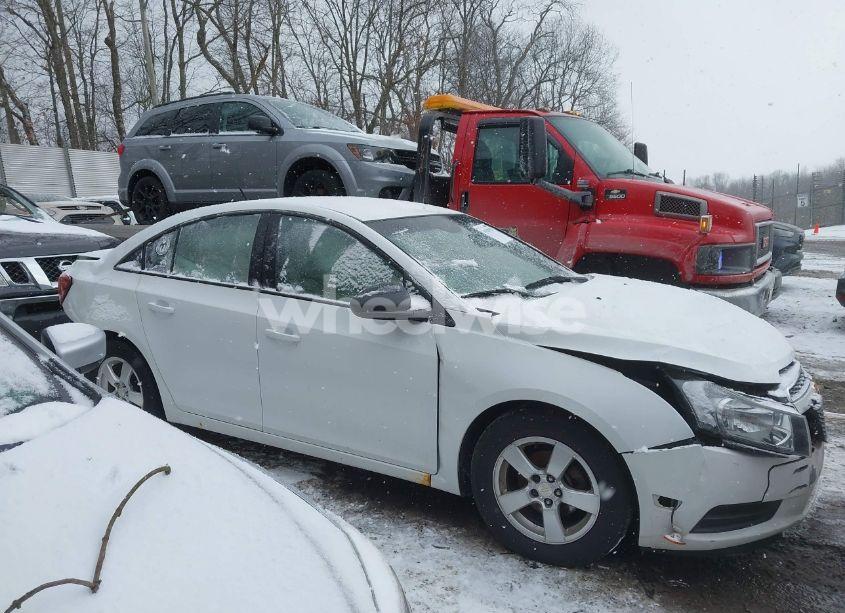 Photo 14 of 2014 Chevrolet Cruze LS AUTO (VIN 1G1PA5SGXE7224273)