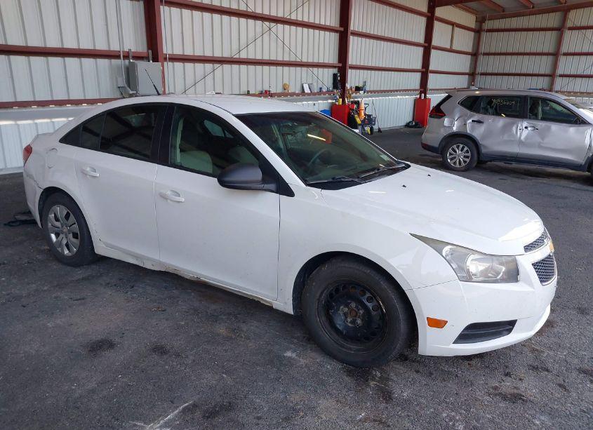 2014 Chevrolet Cruze LS AUTO (VIN 1G1PA5SGXE7304558) main photo
