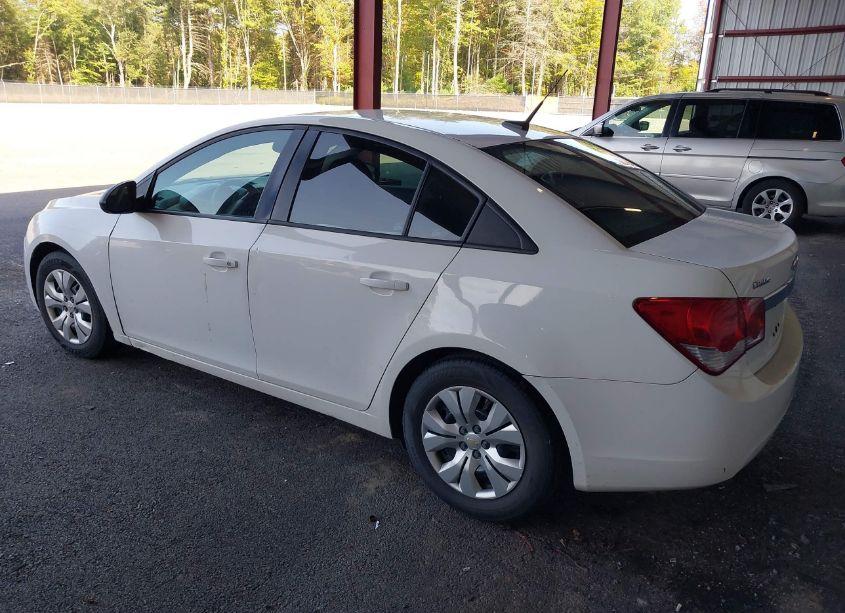 Photo 3 of 2014 Chevrolet Cruze LS AUTO (VIN 1G1PA5SGXE7304558)