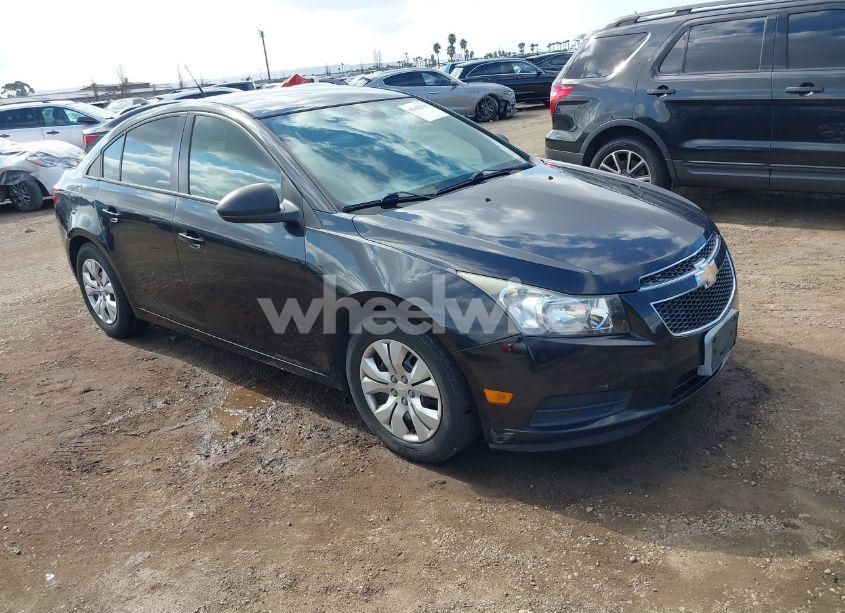 2014 Chevrolet Cruze LS AUTO (VIN 1G1PA5SGXE7372620) main photo