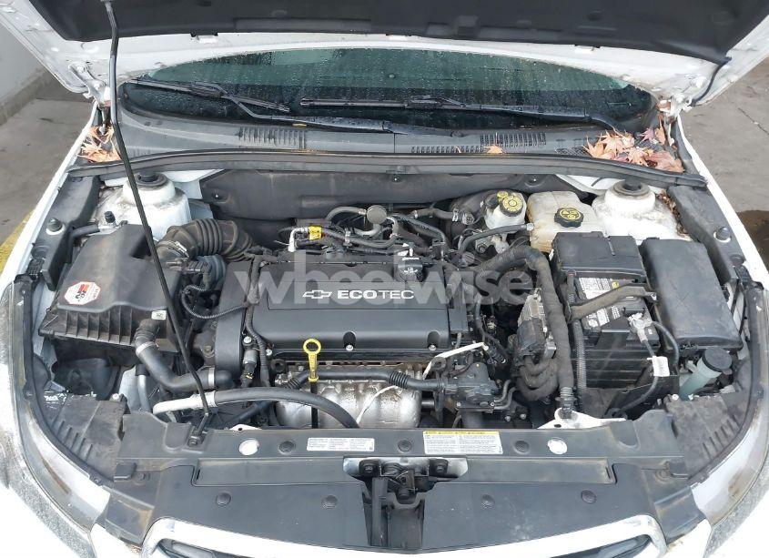 Photo 10 of 2015 Chevrolet Cruze LS AUTO (VIN 1G1PA5SGXF7119332)