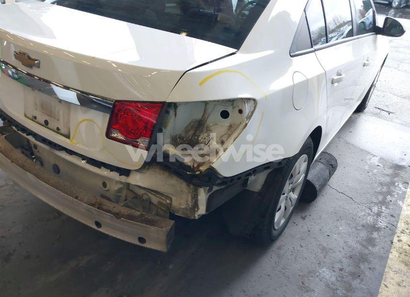 Photo 13 of 2015 Chevrolet Cruze LS AUTO (VIN 1G1PA5SGXF7119332)