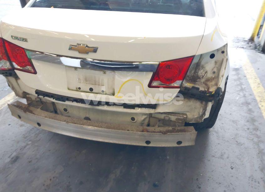 Photo 14 of 2015 Chevrolet Cruze LS AUTO (VIN 1G1PA5SGXF7119332)