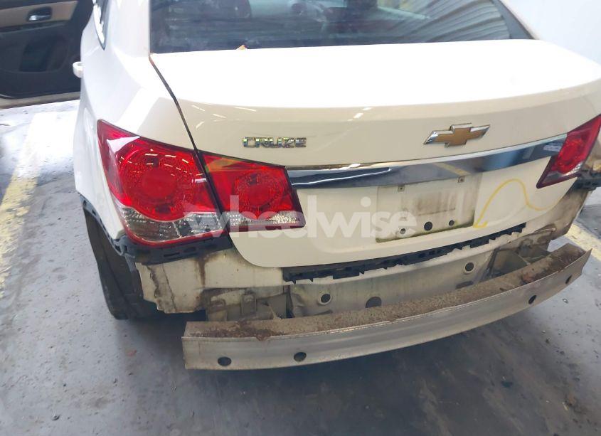 Photo 15 of 2015 Chevrolet Cruze LS AUTO (VIN 1G1PA5SGXF7119332)