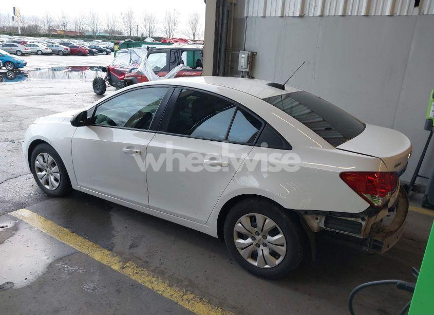 Photo 3 of 2015 Chevrolet Cruze LS AUTO (VIN 1G1PA5SGXF7119332)
