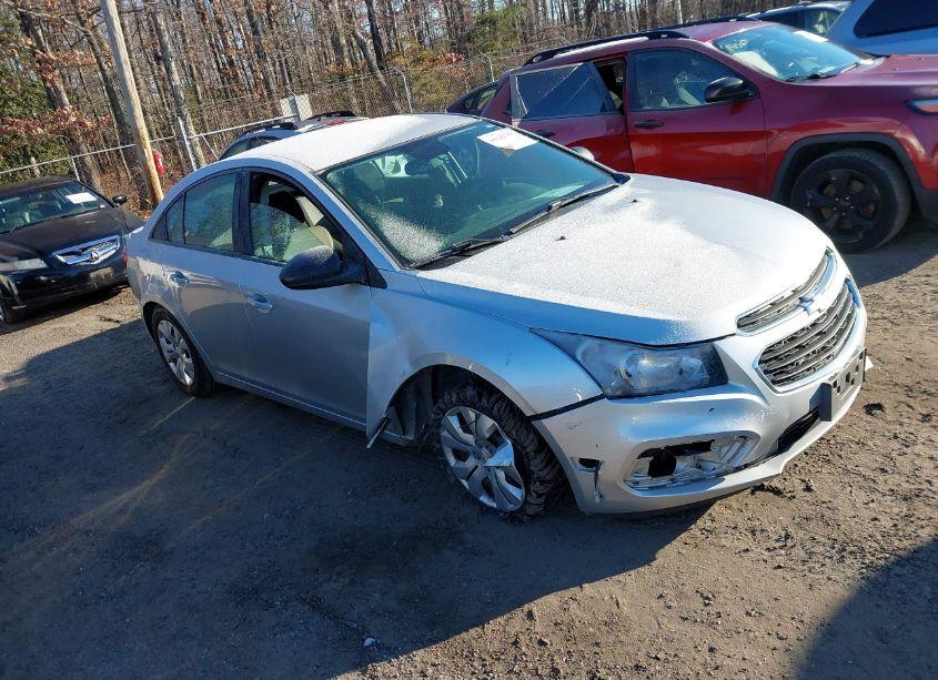 2015 Chevrolet Cruze LS AUTO (VIN 1G1PA5SGXF7168725) main photo