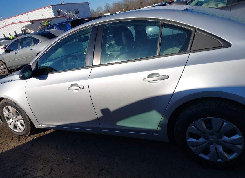 Photo 14 of 2015 Chevrolet Cruze LS AUTO (VIN 1G1PA5SGXF7168725)