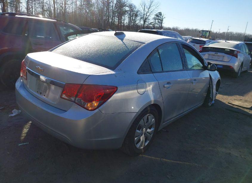 Photo 4 of 2015 Chevrolet Cruze LS AUTO (VIN 1G1PA5SGXF7168725)