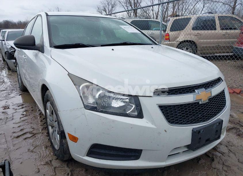2013 Chevrolet Cruze LS AUTO (VIN 1G1PA5SH0D7245558) main photo