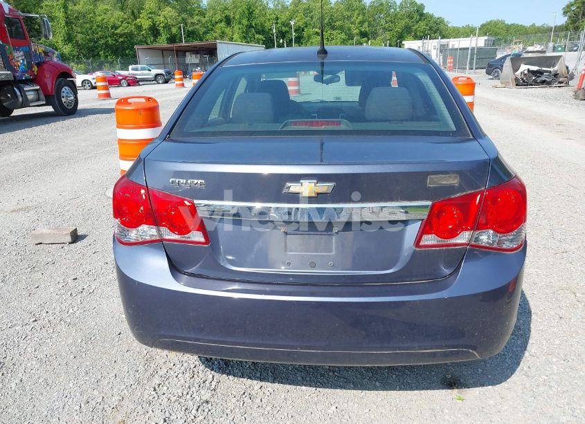 Photo 16 of 2013 Chevrolet Cruze LS AUTO (VIN 1G1PA5SH0D7278043)