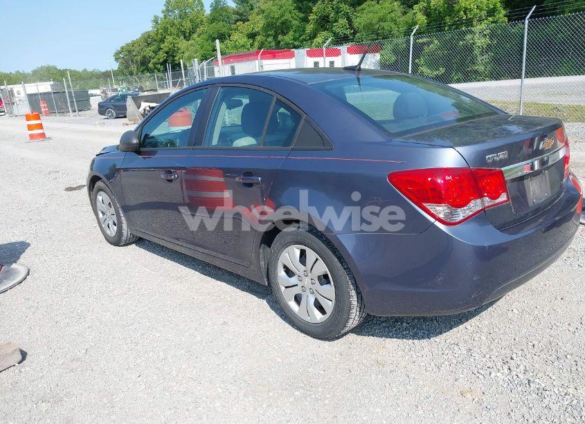 Photo 3 of 2013 Chevrolet Cruze LS AUTO (VIN 1G1PA5SH0D7278043)