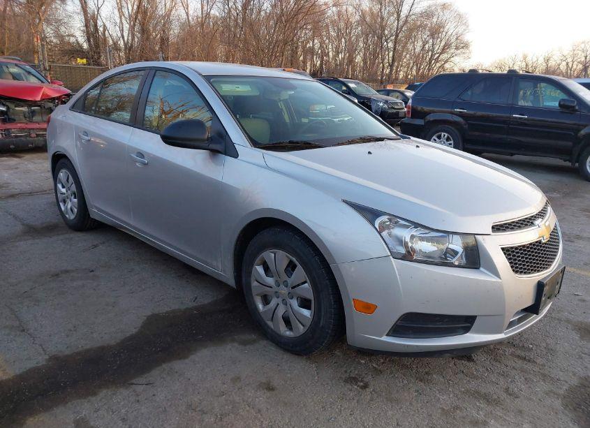 2013 Chevrolet Cruze LS AUTO (VIN 1G1PA5SH0D7284182) main photo