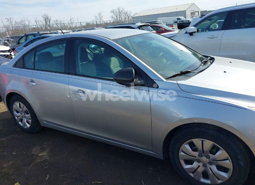 Photo 13 of 2013 Chevrolet Cruze LS AUTO (VIN 1G1PA5SH0D7295098)