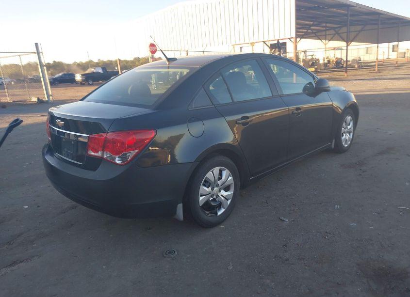 Photo 4 of 2013 Chevrolet Cruze LS AUTO (VIN 1G1PA5SH0D7316788)