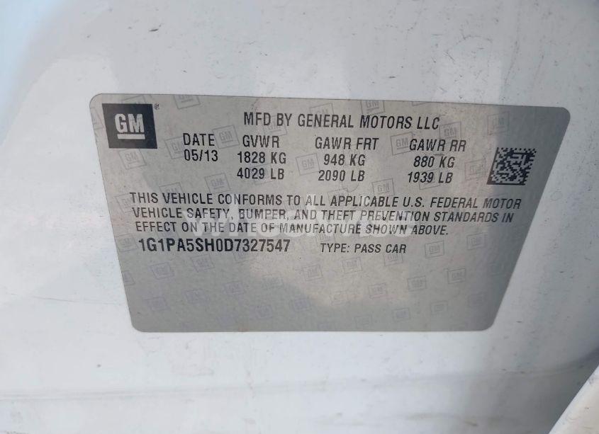 Photo 9 of 2013 Chevrolet Cruze LS AUTO (VIN 1G1PA5SH0D7327547)