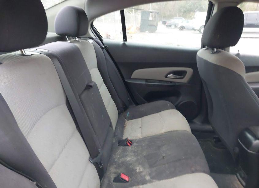 Photo 8 of 2014 Chevrolet Cruze LS AUTO (VIN 1G1PA5SH0E7181975)