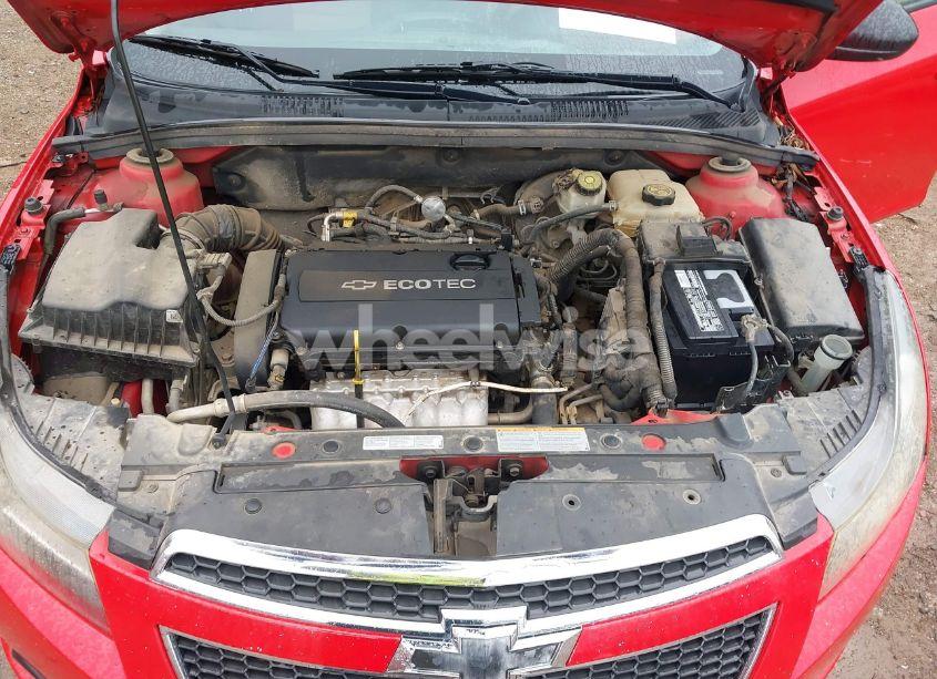 Photo 10 of 2014 Chevrolet Cruze LS AUTO (VIN 1G1PA5SH0E7194497)