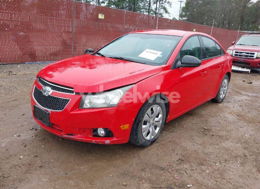 Photo 2 of 2014 Chevrolet Cruze LS AUTO (VIN 1G1PA5SH0E7194497)
