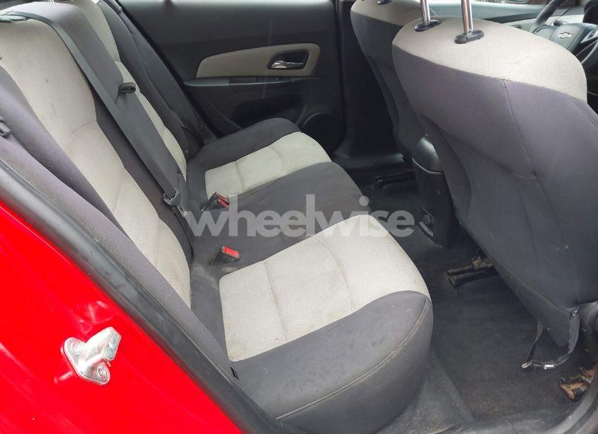 Photo 8 of 2014 Chevrolet Cruze LS AUTO (VIN 1G1PA5SH0E7194497)