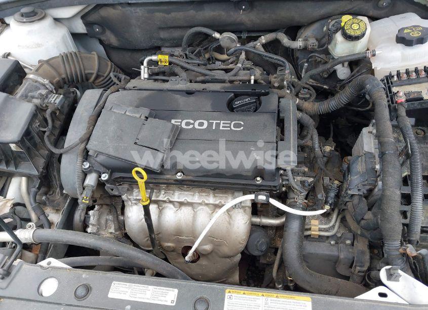 Photo 10 of 2014 Chevrolet Cruze LS AUTO (VIN 1G1PA5SH0E7214442)