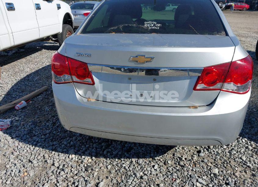 Photo 12 of 2014 Chevrolet Cruze LS AUTO (VIN 1G1PA5SH0E7222394)