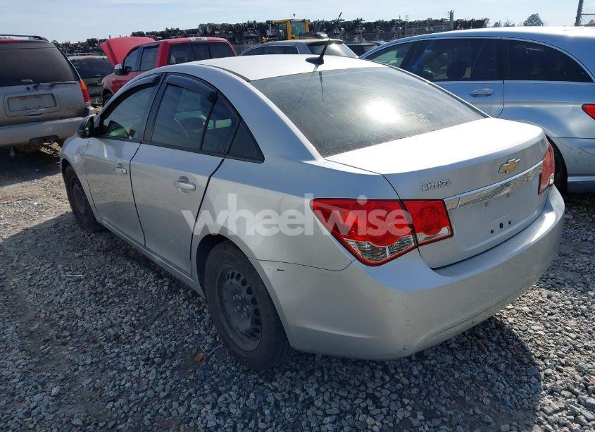 Photo 3 of 2014 Chevrolet Cruze LS AUTO (VIN 1G1PA5SH0E7222394)