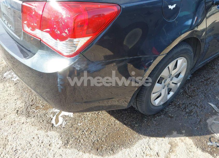 Photo 12 of 2014 Chevrolet Cruze LS AUTO (VIN 1G1PA5SH0E7330661)